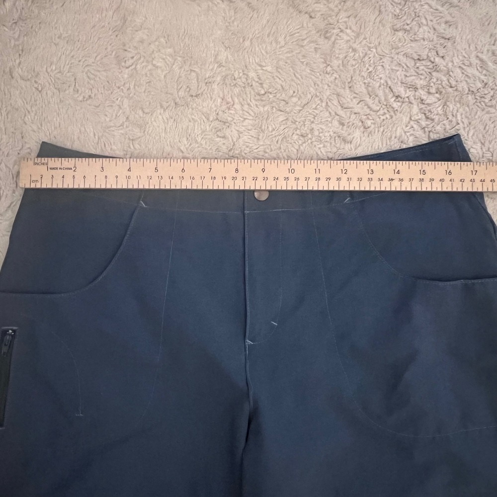 Title Nine Clamber Hiking Shorts Womens 12 Blue Gray Nylon Stretch Gorpcore 7 in - Picture 6 of 9